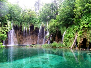 Plitvice Lakes sightseeing 