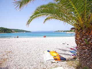 3 islands from Split