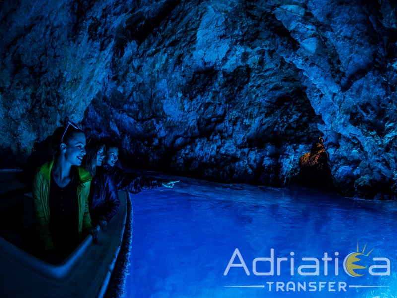Split Blue Cave tour