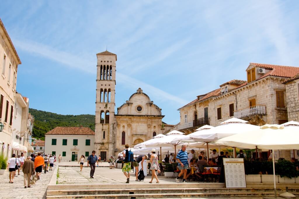 Square and Cathedral of St. Stephen