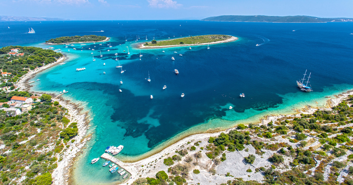 Blue Lagoon Drevnik Islands